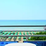 ホテル クローチェ ディ マルタ 4*