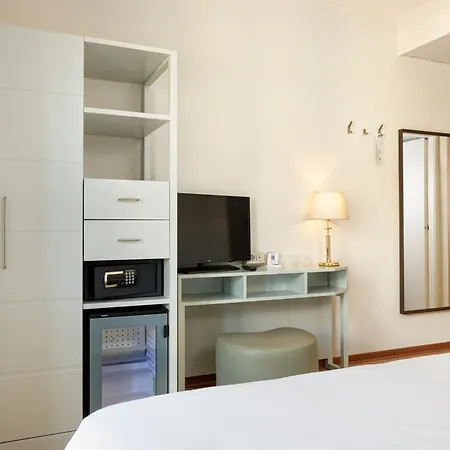 فندق Croce Di Malta 4*