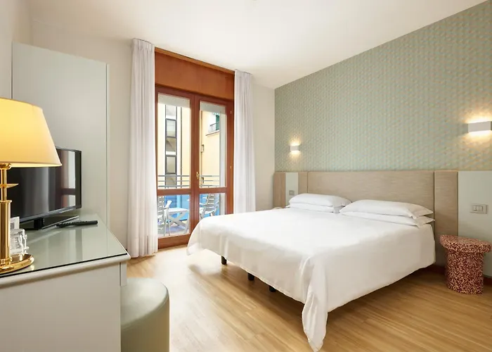 호텔 Croce Di Malta 4*