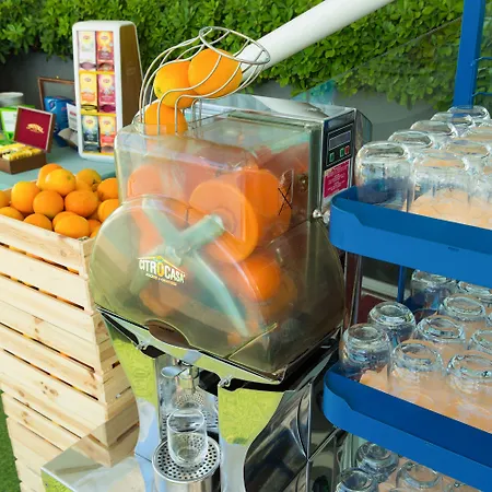 מלון Croce Di Malta 4*