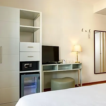 Croce Di Malta 4* ليدو دي يسولو